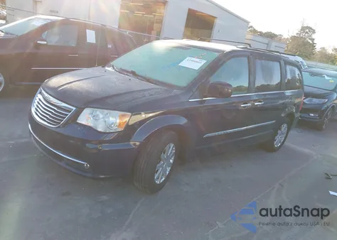 2015 Chrysler Town & Country Touring from USA, damaged, VIN 2C4RC1BG8FR619829